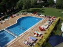Camping Pas Cher vous présente avec son site Officiel campingpascher.fr, la Résidence Apartamentos Las Mariposas, située sur la commune de Lloret Del Mar dans le département Gérone (Catalogne) en Espagne. La résidence Apartamentos Las Mariposas vous propose un hébergement de type appartement. L'établissement vous propose un autre type d'hébergement. Découvrez tous nos séjours à petits prix dans la commune et aux alentours de Lloret Del Mar du département : Gérone (Catalogne). Mer, Piscine extérieure, Aire de jeux enfants, Ping-pong, Bar, Snack/Bar,... En savoir plus : cliquez-ICI.