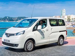 Camping Pas Cher vous présente avec son site Officiel campingpascher.fr, la Résidence Apartamentos Els Llorers classé 2 étoiles, située sur la commune de Lloret Del Mar dans le département Gérone (Catalogne) en Espagne. La résidence Apartamentos Els Llorers, vous présente un hébergement de type appartement de 60 m² avec climatisation et télévision. La résidence Apartamentos Els Llorers vous propose du sam. 14 mars au sam. 21 mars 2026, en promotion à -15% pour 7 nuits à 402 € au lieu de 474,0 € soit une Économie de 72 €. Cette location propose 191 dates différentes pour réserver votre séjour. Découvrez également les 6 autres gammes d'hébergements de la résidence. Les Avis clients pour la Résidence Apartamentos Els Llorers sont excellents avec une note moyenne de 8 sur 10. Piscine extérieure, Aire de jeux enfants, Piscine, Plongée, Bar, Snack/Bar, Supermarché,... En savoir plus : cliquez-ICI.