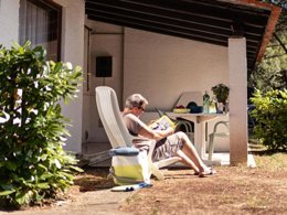 Camping Pas Cher vous présente avec son site Officiel campingpascher.fr, la Résidence Residence Punta Spin, située sur la commune de Grado dans le département Gorizia (Frioul Vénétie Julienne) en Italie. La résidence Residence Punta Spin, vous présente un hébergement de type bungalow de 26 m² avec climatisation et télévision. La résidence Residence Punta Spin vous propose du sam. 28 mars au sam. 04 avril 2026, en promotion à -14% pour 7 nuits à 513 € au lieu de 598,5 € soit une Économie de 85,50 €. Cette location propose 177 dates différentes pour réserver votre séjour. Découvrez également les 2 autres gammes d'hébergements de la résidence. Mer, Piscine couverte, Piscine extérieure, Aire de jeux enfants, Canoë-kayak, Court de tennis, Cyclisme, Location de bateaux, Ping-pong, Pédalo, Salle de fitness, Terrain de beach-volley, Terrain de football, Bar, Bureau de tabac, Pizzeria, Supermarché,... En savoir plus : cliquez-ICI.