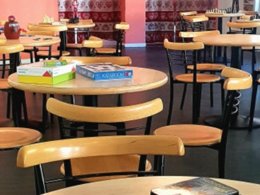 Camping Pas Cher vous présente avec son site Officiel campingpascher.fr, le Village vacances Village Vacances Cévéo De Val D'Isère classé 3 étoiles, situé sur la commune de Val D'isere dans le département Savoie (Rhône Alpes) en France. Le village vacances Village Vacances Cévéo De Val D'Isère, vous présente un hébergement de type chambre de 18 m² et télévision. Le village vacances Village Vacances Cévéo De Val D'Isère vous propose du sam. 22 août au sam. 29 août 2026, en promotion à -20% pour 7 nuits à 910 € au lieu de 1137,5 € soit une Économie de 227,50 €. Cette location propose 14 dates différentes pour réserver votre séjour. Découvrez également les 10 autres gammes d'hébergements du village vacances. Piscine chauffée, Piscine couverte, Animations familiales, Club ados, Club enfants, Baby-foot, Ping-pong, Piscine, Randonnée, Salle de jeux vidéo, Bar,... En savoir plus : cliquez-ICI.