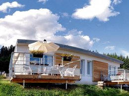 Camping Pas Cher vous présente avec son site Officiel campingpascher.fr, le Village vacances VVF Villages - Les Fontaines Des Vosges - Saales classé 3 étoiles, situé sur la commune de Saales dans le département Bas-rhin (Alsace) en France. Le village vacances VVF Villages - Les Fontaines Des Vosges - Saales, vous présente un hébergement de type maison de campagne de 34 m² pour 6 personnes et télévision. Le village vacances VVF Villages - Les Fontaines Des Vosges - Saales vous propose du sam. 16 mai au sam. 23 mai 2026, en promotion à -15% pour 7 nuits à 446,25 € au lieu de 525,0 € soit une Économie de 78,75 €. Cette location propose 167 dates différentes pour réserver votre séjour. Découvrez également les 5 autres gammes d'hébergements du village vacances. Les Avis clients pour le Village vacances VVF Villages - Les Fontaines Des Vosges - Saales sont excellents avec une note moyenne de 8 sur 10. Lac, Piscine chauffée, Piscine extérieure, Animations familiales, Club ados, Club enfants, Aire de jeux enfants, Baby-foot, Canoë-kayak, Ping-pong, Piscine, Pétanque, Randonnée, Salle de jeux vidéo, Structure gonflable enfants, Terrain de volley-ball, Terrain multisports, Boulangerie, Station-service, Supermarché, Épicerie,... En savoir plus : cliquez-ICI.