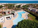 Camping Pas Cher vous présente avec son site Officiel campingpascher.fr, le Camping Club Belambra Les Ayguades classé 2 étoiles, situé sur la commune de Gruissan dans le département Aude (Languedoc Roussillon) en France. Le camping Club Belambra Les Ayguades, vous présente un hébergement de type appartement de 40 m². Le camping Club Belambra Les Ayguades vous proposeun séjour PAS CHER avec une REMISEdu sam. 29 août au sam. 05 septembre 2026, en promotion à -31% pour 7 nuits à 404,60 € au lieu de 595,0 € soit une Économie de 190,40 €. Cette location propose 55 dates différentes pour réserver votre séjour. Découvrez également les 5 autres gammes d'hébergements du camping. MerÉtang, Piscine extérieure, Animations familiales, Club ados, Club enfants, Aire de jeux enfants, Canoë-kayak, Court de tennis, Cyclisme, Golf, Ping-pong, Piscine, Planche à voile, Plongée, Pétanque, Randonnée, Terrain multisports, Voile, Bar, Boulangerie, Bureau de tabac, Plats à emporter, Snack/Bar, Station-service, Épicerie,... En savoir plus : cliquez-ICI.