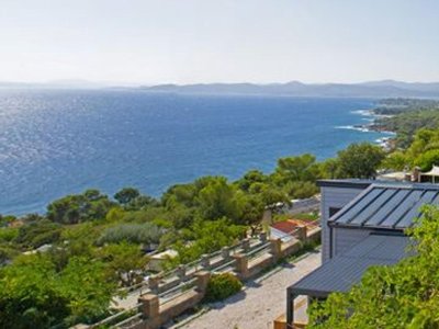 Cliquez pour découvrir toutes les photos de l'ÉTABLISSEMENT ! camping Tour Opérateur Sur Le De L'Ile D'Or photo 7