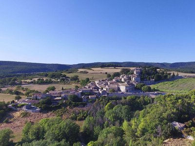Cliquez pour découvrir toutes les photos de l'ÉTABLISSEMENT ! village vacances VVF Villages - Le Balcon Du Lubéron - Murs photo 15