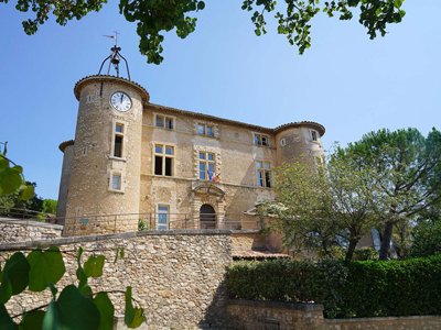 Cliquez pour découvrir toutes les photos de l'ÉTABLISSEMENT ! village vacances VVF Villages - Le Balcon Du Lubéron - Murs photo 16