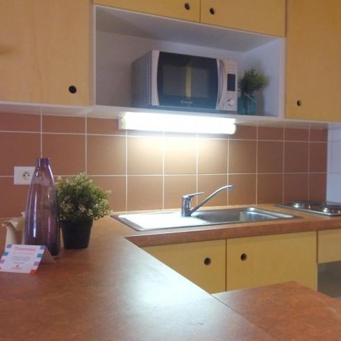 Cliquez pour découvrir toutes les photos de l'HÉBERGEMENT ! maison de campagne - VVF Villages - Le Balcon Du Lubéron - Murs photo 4