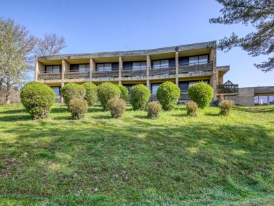 Cliquez pour découvrir toutes les photos de l'ÉTABLISSEMENT ! résidence Le Domaine De Confolant photo 6