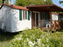 Camping Pas Cher vous présente avec son site Officiel campingpascher.fr, le Camping Royal Pettenasco, situé sur la commune de Pettenasco dans le département Novare (Piémont) en Italie. Le camping Royal Pettenasco, vous présente un hébergement de type mobil-home de 24 m² pour 5 personnes avec climatisation. Le camping Royal Pettenasco vous propose du jeudi 01 octobre au jeudi 08 octobre 2026 pour 7 nuits à 345€. Cette location propose 226 dates différentes pour réserver votre séjour. Découvrez également les 5 autres gammes d'hébergements du camping. Les Avis clients pour le Camping Royal Pettenasco sont excellents avec une note moyenne de 10 sur 10. Lac, Piscine extérieure, Animations familiales, Aire de jeux enfants, Canoë-kayak, Centre équestre, Court de tennis, Golf, Ping-pong, Randonnée, Ski nautique, Terrain de football, Terrain de volley-ball, Voile, Bar, Snack/Bar,... En savoir plus : cliquez-ICI.