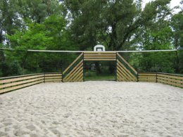 Camping Pas Cher vous présente avec son site Officiel campingpascher.fr, le Camping Au Tylo Soleil classé 3 étoiles, situé sur la commune de Dauphin dans le département Alpes-de-haute-provence (Provence Alpes Côte D'azur) en France. Le camping Au Tylo Soleil vous propose un hébergement de type mobil-home de 32 m² pour 6 personnes avec climatisation. L'établissement vous propose 11 autres types d'hébergements. Découvrez tous nos séjours à petits prix dans la commune et aux alentours de Dauphin du département : Alpes-de-haute-provence (Provence Alpes Côte D'azur). Les Avis clients pour le Camping Au Tylo Soleil sont excellents avec une note moyenne de 8 sur 10. LacRivière, Piscine couverte, Piscine extérieure, Animations familiales, Club ados, Club enfants, Aire de jeux enfants, Canoë-kayak, Centre équestre, Cyclisme, Escalade, Golf, Paddle, Parcours sportif, Ping-pong, Pétanque, Randonnée, Terrain de badminton, Terrain de volley-ball, Boulangerie, Brasserie, Pizzeria, Snack/Bar, Supermarché, Épicerie,... En savoir plus : cliquez-ICI.