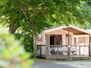 Camping Pas Cher vous présente avec son site Officiel campingpascher.fr, le Camping Routes Du Monde - La Hume classé 2 étoiles, situé sur la commune de Gujan Mestras dans le département Gironde (Aquitaine) en France. Le camping Routes Du Monde - La Hume, vous présente un hébergement de type lodge pour 5 personnes. Le camping Routes Du Monde - La Hume vous propose du sam. 29 août au sam. 05 septembre 2026 pour 7 nuits à 381€. Cette location propose 85 dates différentes pour réserver votre séjour. Découvrez également les 2 autres gammes d'hébergements du camping. Mer, Aire de jeux enfants, Pétanque, Dépôt de pain,... En savoir plus : cliquez-ICI.