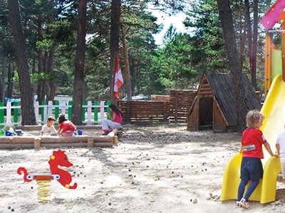 Cliquez pour découvrir toutes les photos de l'ÉTABLISSEMENT ! camping Urbión photo 13
