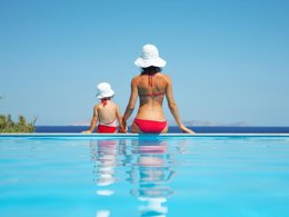 Camping Pas Cher vous présente avec son site Officiel campingpascher.fr, la Résidence Le Sylène, située sur la commune de Le Cap D'agde dans le département Hérault (Languedoc Roussillon) en France. La résidence Le Sylène vous propose un hébergement de type appartement de 33 m² pour 4 personnes avec climatisation (télévision). L'établissement vous propose 3 autres types d'hébergements. Découvrez tous nos séjours à petits prix dans la commune et aux alentours de Le Cap D'agde du département : Hérault (Languedoc Roussillon). Les Avis clients pour la Résidence Le Sylène sont excellents avec une note moyenne de 9 sur 10. LacMer, Piscine couverte, Piscine extérieure, Club enfants, Canoë-kayak, Cyclisme, Golf, Pédalo, Randonnée, Salle de fitness, Voile, Bar,... En savoir plus : cliquez-ICI.
