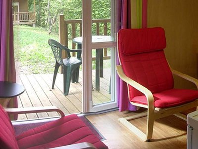 Cliquez pour découvrir toutes les photos de l'HÉBERGEMENT ! chalet - La Clairière - écolieu De Vacances photo 3