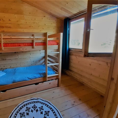 Cliquez pour découvrir toutes les photos de l'HÉBERGEMENT ! chalet - Le Petit Bois photo 3