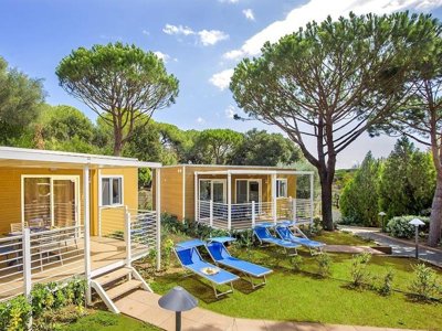 Cliquez pour découvrir toutes les photos de l'HÉBERGEMENT ! bungalow - Village Baia Azzurra photo 8