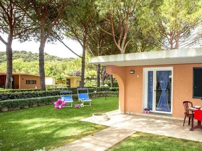 Cliquez pour découvrir toutes les photos de l'HÉBERGEMENT ! bungalow - Village Baia Azzurra photo 8