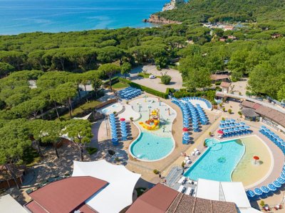 Cliquez pour découvrir toutes les photos de l'HÉBERGEMENT ! bungalow - Village Baia Azzurra photo 6