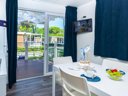 Cliquez pour découvrir toutes les photos de l'HÉBERGEMENT ! bungalow - camping Village Baia Azzurra photo 5