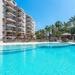 Camping Pas Cher vous présente avec son site Officiel campingpascher.fr, le Établissement Apartamentos Rentalmar Los Peces, situé sur la commune de Salou dans le département Tarragone (Catalogne) en Espagne. L'établissement Apartamentos Rentalmar Los Peces vous propose un hébergement de type appartement de 48 m². L'établissement vous propose 2 autres types d'hébergements. Découvrez tous nos séjours à petits prix dans la commune et aux alentours de Salou du département : Tarragone (Catalogne).... En savoir plus : cliquez-ICI.