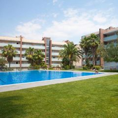 Camping Pas Cher vous présente avec son site Officiel campingpascher.fr, le Établissement Apartamentos Ibersol Spa Aqquaria Suites, situé sur la commune de Salou dans le département Tarragone (Catalogne) en Espagne. L'établissement Apartamentos Ibersol Spa Aqquaria Suites vous propose un hébergement de type appartement de 85 m². L'établissement vous propose 2 autres types d'hébergements. Découvrez tous nos séjours à petits prix dans la commune et aux alentours de Salou du département : Tarragone (Catalogne).... En savoir plus : cliquez-ICI.