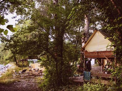 Cliquez pour découvrir toutes les photos de l'HÉBERGEMENT ! hébergement insolite - Les Chamberts, & Lodges photo 3