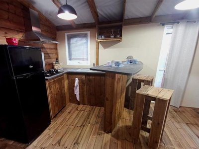 tente en toile et bois - Les Chamberts, & Lodges photo 8
