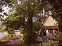 Cliquez pour découvrir toutes les photos de l'HÉBERGEMENT ! hébergement insolite - camping Les Chamberts, & Lodges photo 3