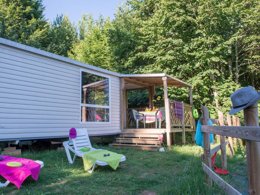 Camping Pas Cher vous présente avec son site Officiel campingpascher.fr, le Camping Sunelia - Le Sequoia classé 4 étoiles, situé sur la commune de Payrac dans le département Lot (Midi Pyrénées) en France. Le camping Sunelia - Le Sequoia, vous présente un hébergement de type mobil-home de 32 m² pour 4 personnes et télévision. Le camping Sunelia - Le Sequoia vous propose du dimanche 07 juin au dimanche 14 juin 2026, en promotion à -19% pour 7 nuits à 259,20 € au lieu de 320,0 € soit une Économie de 60,80 €. Cette location propose 79 dates différentes pour réserver votre séjour. Découvrez également les 14 autres gammes d'hébergements du camping. Les Avis clients pour le Camping Sunelia - Le Sequoia sont de 7 sur 10. Lagon, Piscine couverte, Piscine extérieure, Animations familiales, Club enfants, Aire de jeux enfants, Baby-foot, Canoë-kayak, Cyclisme, Escalade, Ping-pong, Piscine, Pétanque, Randonnée, Structure gonflable enfants, Terrain multisports, Bar, Boulangerie, Bureau de tabac, Plats à emporter, Restaurant, Station-service, Supermarché, Épicerie,... En savoir plus : cliquez-ICI.