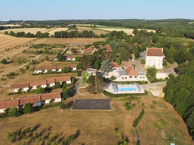 Cliquez pour découvrir toutes les photos de l'ÉTABLISSEMENT ! camping VVF Villages - Le Domaine Du Poitou - La Buissière photo 2