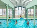 Camping Pas Cher vous présente avec son site Officiel campingpascher.fr, le Village vacances VVF Villages - Les Rives Du Léman - Evian-les-Bains classé 3 étoiles, situé sur la commune de Evian Les Bains dans le département Haute-savoie (Rhône Alpes) en France. Le village vacances VVF Villages - Les Rives Du Léman - Evian-les-Bains, vous présente un hébergement de type appartement de 38 m² pour 4 personnes. Le village vacances VVF Villages - Les Rives Du Léman - Evian-les-Bains vous propose du vendredi 18 décembre au vendredi 25 décembre 2026, en promotion à -10% pour 7 nuits à 793,80 € au lieu de 882,0 € soit une Économie de 88,20 €. Cette location propose 29 dates différentes pour réserver votre séjour. Découvrez également les 7 autres gammes d'hébergements du village vacances. Les Avis clients pour le Village vacances VVF Villages - Les Rives Du Léman - Evian-les-Bains sont excellents avec une note moyenne de 8 sur 10. Piscine couverte, Piscine extérieure, Animations familiales, Club ados, Club enfants, Aire de jeux enfants, Baby-foot, Ping-pong, Piscine, Pétanque, Structure gonflable enfants, Bar, Restaurant,... En savoir plus : cliquez-ICI.