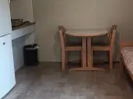 Camping Pas Cher vous présente avec son site Officiel campingpascher.fr, le Village vacances VVF Villages - La Plaine D'Alsace - Obernai classé 3 étoiles, situé sur la commune de Obernai dans le département Bas-rhin (Alsace) en France. Le village vacances VVF Villages - La Plaine D'Alsace - Obernai, vous présente un hébergement de type appartement et télévision. Le village vacances VVF Villages - La Plaine D'Alsace - Obernai vous propose du dimanche 13 septembre au dimanche 20 septembre 2026, en promotion à -15% pour 7 nuits à 360,40 € au lieu de 424,0 € soit une Économie de 63,60 €. Cette location propose 130 dates différentes pour réserver votre séjour. Découvrez également les 6 autres gammes d'hébergements du village vacances. Les Avis clients pour le Village vacances VVF Villages - La Plaine D'Alsace - Obernai sont excellents avec une note moyenne de 8 sur 10. Piscine chauffée, Piscine couverte, Animations familiales, Club ados, Club enfants, Aire de jeux enfants, Baby-foot, Court de tennis, Cyclisme, Ping-pong, Piscine, Pétanque, Structure gonflable enfants, Terrain de volley-ball, Terrain multisports, Bar, Boulangerie, Restaurant, Supermarché, Épicerie,... En savoir plus : cliquez-ICI.