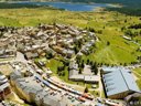 Camping Pas Cher vous présente avec son site Officiel campingpascher.fr, le Village vacances VVF Les Angles Pyrénées, situé sur la commune de Les Angles dans le département Pyrénées-orientales (Languedoc Roussillon) en France. Le village vacances VVF Les Angles Pyrénées, vous présente un hébergement de type appartement de 25 m² et télévision. Le village vacances VVF Les Angles Pyrénées vous propose du mercredi 24 juin au mercredi 01 juillet 2026 avec un DÉPART DEMAIN pour 7 nuits à 336€. Cette location propose 49 dates différentes pour réserver votre séjour. Découvrez également les 8 autres gammes d'hébergements du village vacances. Les Avis clients pour le Village vacances VVF Les Angles Pyrénées sont excellents avec une note moyenne de 9 sur 10. Aire de jeux enfants, Ping-pong, Pétanque,... En savoir plus : cliquez-ICI.