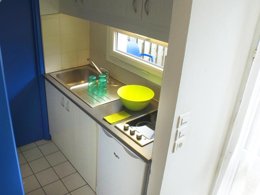 Camping Pas Cher vous présente avec son site Officiel campingpascher.fr, le Village vacances VVF Villages - Les Plages De Guérande - La Turballe classé 3 étoiles, situé sur la commune de La Turballe dans le département Loire-atlantique (Pays De La Loire) en France. Le village vacances VVF Villages - Les Plages De Guérande - La Turballe, vous présente un hébergement de type maison de campagne. Le village vacances VVF Villages - Les Plages De Guérande - La Turballe vous propose du sam. 16 mai au sam. 23 mai 2026, en promotion à -15% pour 7 nuits à 297,50 € au lieu de 350,0 € soit une Économie de 52,50 €. Cette location propose 111 dates différentes pour réserver votre séjour. Découvrez également les 6 autres gammes d'hébergements du village vacances. Les Avis clients pour le Village vacances VVF Villages - Les Plages De Guérande - La Turballe sont de 7 sur 10. Piscine chauffée, Piscine extérieure, Animations familiales, Club ados, Club enfants, Aire de jeux enfants, Ping-pong, Pétanque, Terrain de volley-ball, Terrain multisports, Bar, Restaurant,... En savoir plus : cliquez-ICI.