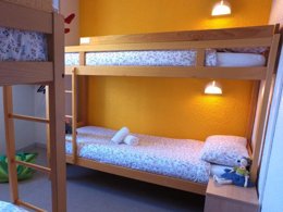 Camping Pas Cher vous présente avec son site Officiel campingpascher.fr, la Résidence VVF Villages - Le Balcon Du Mont Blanc - La Plagne Tarentaise classé 3 étoiles, située sur la commune de Montchavin dans le département Savoie (Rhône Alpes) en France. La résidence VVF Villages - Le Balcon Du Mont Blanc - La Plagne Tarentaise vous propose un hébergement de type appartement de 28 m² pour 4 personnes (télévision). L'établissement vous propose 6 autres types d'hébergements. Découvrez tous nos séjours à petits prix dans la commune et aux alentours de Montchavin du département : Savoie (Rhône Alpes). Piscine chauffée, Piscine extérieure, Animations familiales, Club enfants, Baby-foot, Ping-pong, Piscine, Pétanque, Structure gonflable enfants, Bar, Boulangerie, Bureau de tabac, Plats à emporter, Supermarché, Épicerie,... En savoir plus : cliquez-ICI.