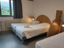 Cliquez pour découvrir toutes les photos de l'HÉBERGEMENT ! chambre - résidence VVF Les Liorans Les Monts Du Canal photo 3