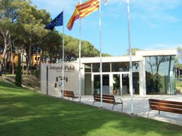 Camping Pas Cher vous présente avec son site Officiel campingpascher.fr, la Résidence Aparthotel Ciutat De Palol classé 4 étoiles, située sur la commune de Platja D'aro dans le département Gérone (Catalogne) en Espagne. La résidence Aparthotel Ciutat De Palol, vous présente un hébergement de type appartement de 40 m² pour 2 personnes avec climatisation et télévision. La résidence Aparthotel Ciutat De Palol vous propose du sam. 26 septembre au sam. 03 octobre 2026, en promotion à -14% pour 7 nuits à 750 € au lieu de 875,0 € soit une Économie de 125 €. Cette location propose 13 dates différentes pour réserver votre séjour. Découvrez également les 3 autres gammes d'hébergements de la résidence. Piscine chauffée, Piscine extérieure, Animation enfants, Aire de jeux enfants, Salle de fitness, Terrain multisports, Restaurant,... En savoir plus : cliquez-ICI.