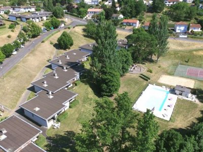 Cliquez pour découvrir toutes les photos de l'ÉTABLISSEMENT ! village vacances VVF Villages - Les Volcans D'Auvergne - Parent photo 11