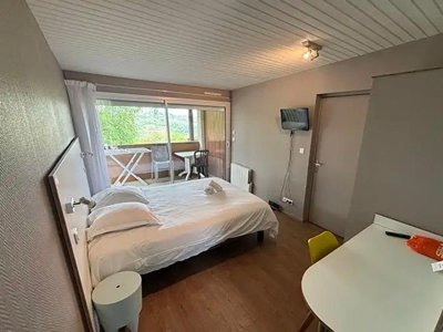 Cliquez pour découvrir toutes les photos de l'HÉBERGEMENT ! maison de campagne - VVF Villages - Les Volcans D'Auvergne - Parent photo 8