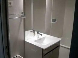 Camping Pas Cher vous présente avec son site Officiel campingpascher.fr, le Village vacances VVF Villages - Massif Du Sancy - Super Besse classé 3 étoiles, situé sur la commune de Besse Et Saint Anastaise dans le département Puy-de-dôme (Auvergne) en France. Le village vacances VVF Villages - Massif Du Sancy - Super Besse, vous présente un hébergement de type appartement de 35 m² pour 2 personnes et télévision. Le village vacances VVF Villages - Massif Du Sancy - Super Besse vous propose du sam. 30 mai au sam. 06 juin 2026, en promotion à -15% pour 7 nuits à 368,90 € au lieu de 434,0 € soit une Économie de 65,10 €. Cette location propose 135 dates différentes pour réserver votre séjour. Découvrez également les 3 autres gammes d'hébergements du village vacances. Les Avis clients pour le Village vacances VVF Villages - Massif Du Sancy - Super Besse sont excellents avec une note moyenne de 8 sur 10. Lac, Club ados, Club enfants, Aire de jeux enfants, Baby-foot, Cyclisme, Pétanque, Randonnée, Terrain de basketball, Terrain de football, Terrain multisports, Bar, Boulangerie, Dépôt de pain, Plats à emporter, Restaurant, Supermarché,... En savoir plus : cliquez-ICI.