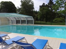 Camping Pas Cher vous présente avec son site Officiel campingpascher.fr, le Camping VVF Villages - La Côte Guérandaise - Piriac-sur-Mer classé 3 étoiles, situé sur la commune de Piriac Sur Mer dans le département Loire-atlantique (Pays De La Loire) en France. Le camping VVF Villages - La Côte Guérandaise - Piriac-sur-Mer, vous présente un hébergement de type maison de campagne de 44 m² pour 1 personne et télévision. Le camping VVF Villages - La Côte Guérandaise - Piriac-sur-Mer vous propose du sam. 03 octobre au sam. 10 octobre 2026 pour 7 nuits à 644€. Cette location propose 28 dates différentes pour réserver votre séjour. Découvrez également les 4 autres gammes d'hébergements du camping. Les Avis clients pour le Camping VVF Villages - La Côte Guérandaise - Piriac-sur-Mer sont excellents avec une note moyenne de 9 sur 10. Mer, Piscine chauffée, Piscine extérieure, Animations familiales, Club enfants, Aire de jeux enfants, Baby-foot, Ping-pong, Piscine, Pétanque, Structure gonflable enfants, Terrain de volley-ball, Bar, Plats à emporter, Restaurant,... En savoir plus : cliquez-ICI.
