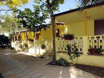 Cliquez pour découvrir toutes les photos de l'ÉTABLISSEMENT ! établissement International Torre Cerrano photo 17