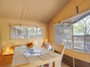 tente en toile et bois - camping Stella Maris photo 7