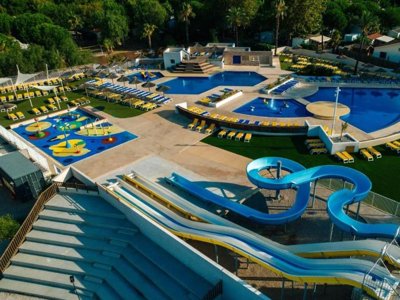 Cliquez pour découvrir toutes les photos de l'ÉTABLISSEMENT ! camping Sun & Sea Sur CAMPING LE BOSC photo 3