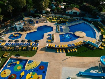 Cliquez pour découvrir toutes les photos de l'ÉTABLISSEMENT ! camping Sun & Sea Sur CAMPING LE BOSC photo 9
