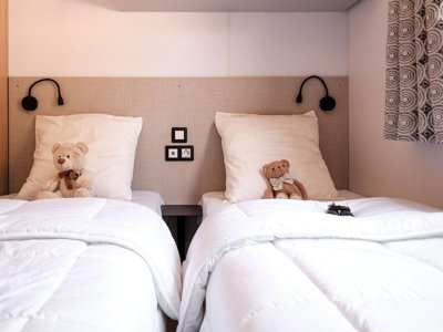 Cliquez pour découvrir toutes les photos de l'HÉBERGEMENT ! mobil-home - Slow Village Marennes Oléron photo 4