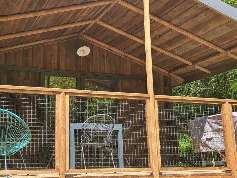 Camping Pas Cher vous présente avec son site Officiel campingpascher.fr, le Camping Moulin De David classé 4 étoiles, situé sur la commune de Gaugeac dans le département Dordogne (Aquitaine) en France. Le camping Moulin De David, vous présente un hébergement de type hébergement insolite de 35 m² pour 1 personne. Le camping Moulin De David vous propose du vendredi 05 juin au vendredi 12 juin 2026 avec un DÉPART DEMAIN pour 7 nuits à 685€. Cette location propose 50 dates différentes pour réserver votre séjour. Découvrez également les 20 autres gammes d'hébergements du camping. Les Avis clients pour le Camping Moulin De David sont excellents avec une note moyenne de 8 sur 10. Lac, Piscine extérieure, Animation ados, Animation enfants, Animations familiales, Aire de jeux enfants, Baby-foot, Canoë-kayak, Centre équestre, Flipper, Parcours sportif, Ping-pong, Piscine, Pétanque, Randonnée, Terrain de badminton, Terrain de basketball, Terrain de football, Bar, Boulangerie, Brasserie, Bureau de tabac, Restaurant, Snack/Bar, Supermarché, Épicerie,... En savoir plus : cliquez-ICI.