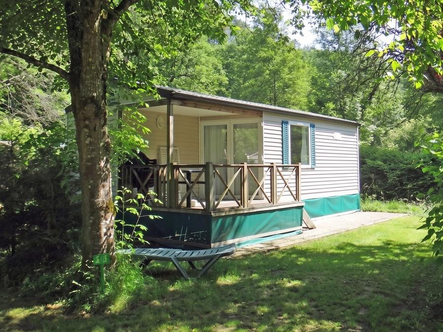 Camping Pas Cher vous présente avec son site Officiel campingpascher.fr, le Camping Moulin De David classé 4 étoiles, situé sur la commune de Gaugeac dans le département Dordogne (Aquitaine) en France. Le camping Moulin De David, vous présente un hébergement de type mobil-home de 25 m². Le camping Moulin De David vous proposeun séjour PAS CHER avec une REMISEdu sam. 20 juin au sam. 27 juin 2026, en promotion à -57% pour 7 nuits à 179 € au lieu de 418,0 € soit une Économie de 239 €. Cette location propose 15 dates différentes pour réserver votre séjour. Découvrez également les 20 autres gammes d'hébergements du camping. Les Avis clients pour le Camping Moulin De David sont excellents avec une note moyenne de 8 sur 10. Lac, Piscine extérieure, Animation ados, Animation enfants, Animations familiales, Aire de jeux enfants, Baby-foot, Canoë-kayak, Centre équestre, Flipper, Parcours sportif, Ping-pong, Piscine, Pétanque, Randonnée, Terrain de badminton, Terrain de basketball, Terrain de football, Bar, Boulangerie, Brasserie, Bureau de tabac, Restaurant, Snack/Bar, Supermarché, Épicerie,... En savoir plus : cliquez-ICI.