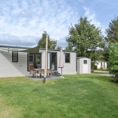 Camping Pas Cher vous présente avec son site Officiel campingpascher.fr, le Établissement Rcn Vakantiepark De Roggeberg, situé sur la commune de Appelscha dans le département Ooststellingwerf (Frise) au Pays-bas. L'établissement Rcn Vakantiepark De Roggeberg vous propose un hébergement de type mobilhome. L'établissement vous propose 13 autres types d'hébergements. Découvrez tous nos séjours à petits prix dans la commune et aux alentours de Appelscha du département : Ooststellingwerf (Frise).... En savoir plus : cliquez-ICI.