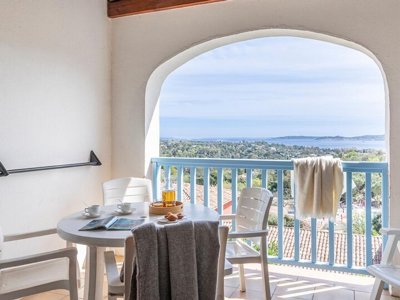 Cliquez pour découvrir toutes les photos de l'HÉBERGEMENT ! appartement - Pierre & Vacances Les Restanques Du Golfe De Saint-Tropez photo 2