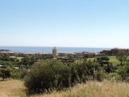 Camping Pas Cher vous présente avec son site Officiel campingpascher.fr, le Village vacances Pierre & Vacances Village Cap Esterel classé 3 étoiles, situé sur la commune de Saint Raphaël dans le département Var (Provence Alpes Côte D'azur) en France. Le village vacances Pierre & Vacances Village Cap Esterel, vous présente un hébergement de type appartement de 30 m² et télévision. Le village vacances Pierre & Vacances Village Cap Esterel vous propose du jeudi 24 septembre au jeudi 01 octobre 2026 pour 7 nuits à 622€. Cette location propose 130 dates différentes pour réserver votre séjour. Découvrez également les 10 autres gammes d'hébergements du village vacances. Les Avis clients pour le Village vacances Pierre & Vacances Village Cap Esterel sont excellents avec une note moyenne de 8 sur 10. Bassin enfant, Piscine extérieure, Animation enfants, Club enfants, Aire de jeux enfants, Centre équestre, Court de tennis, Golf, Ping-pong, Pétanque, Terrain de basketball, Terrain de football, Terrain multisports, Bar, Buffet, Plats à emporter, Restaurant, Snack/Bar, Épicerie,... En savoir plus : cliquez-ICI.